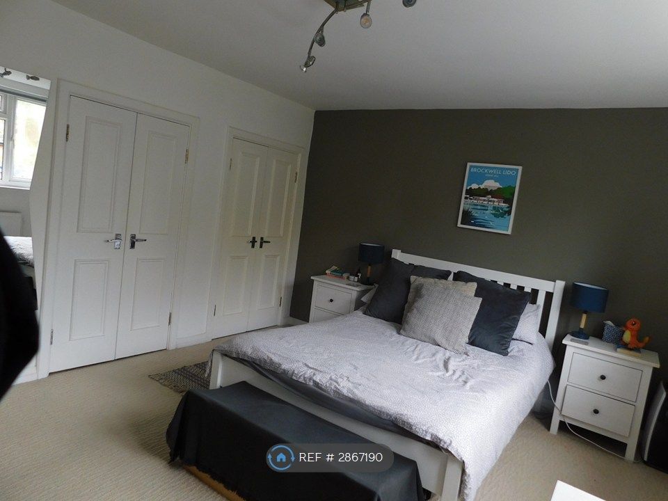 Property photo 3 of 9 Master Bedroom