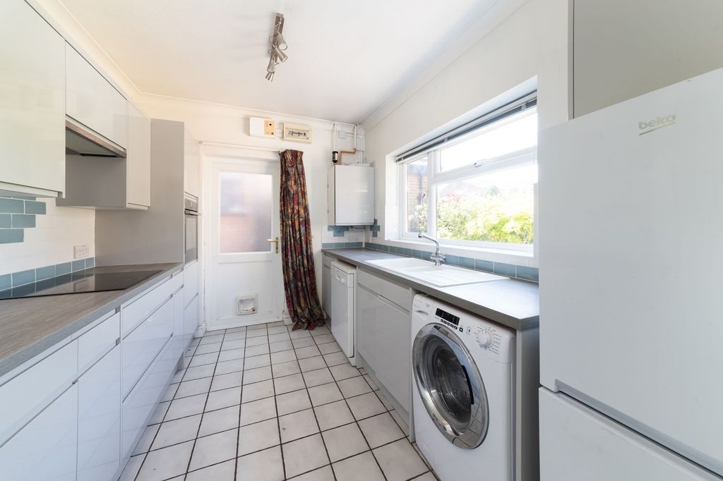 Property photo 2 of 19