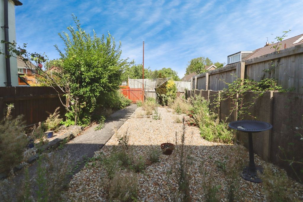 Property photo 3 of 16