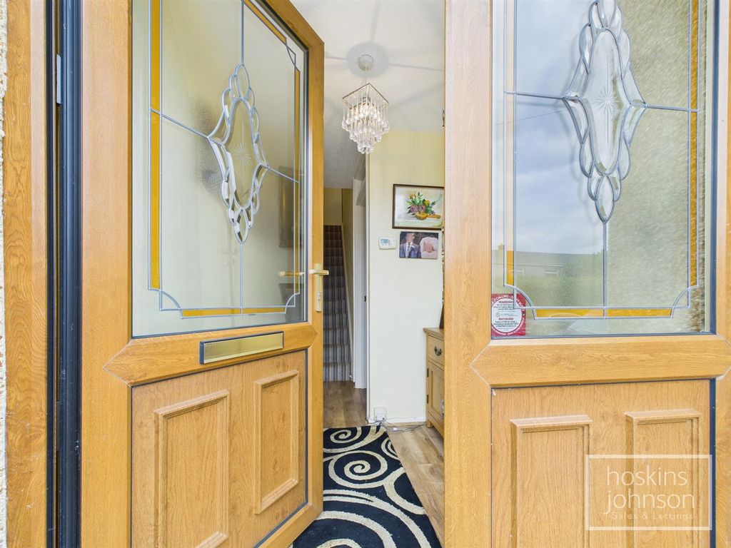 Property photo 3 of 17 Entrance