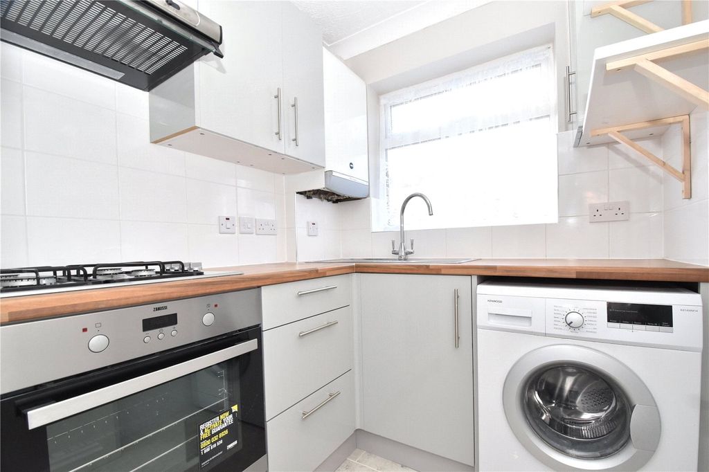 Property photo 1 of 8 Picture No. 02