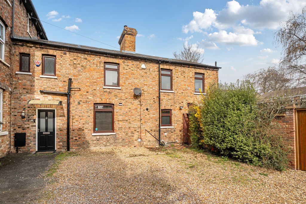 Property photo 1 of 20 Front