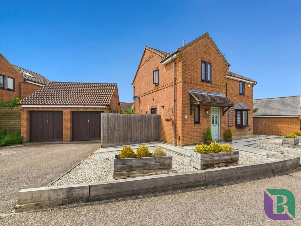 Property photo 1 of 32