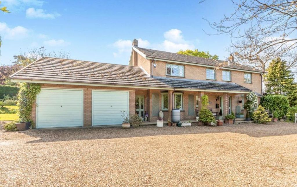 Property photo 1 of 3 Front