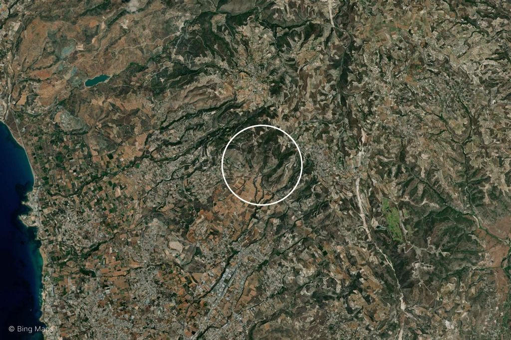 Property photo 1 of 2