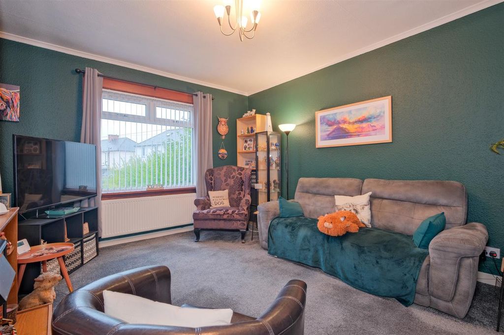 Property photo 2 of 21 Lounge