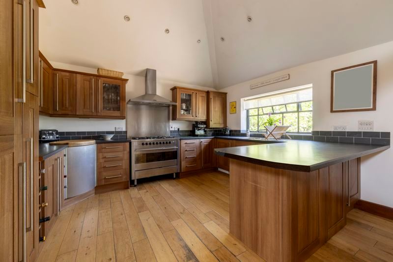 Property photo 3 of 15 Photo 1