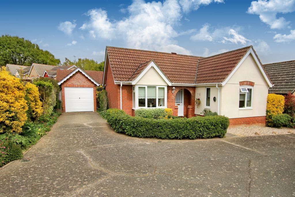 Property photo 1 of 9
