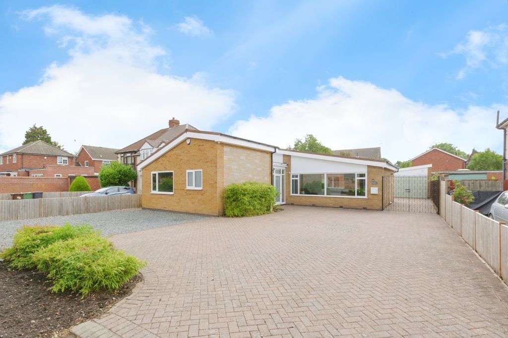 Property photo 1 of 17 Photo