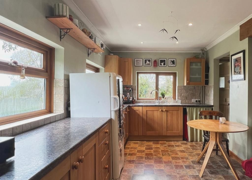 Property photo 2 of 39