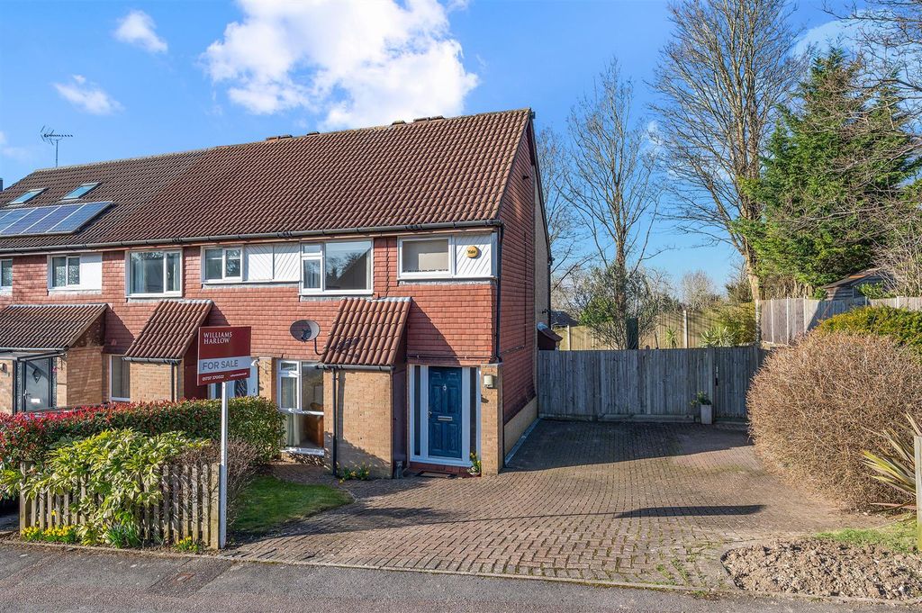 Property photo 1 of 13 Hillside Close, - (19).Jpg