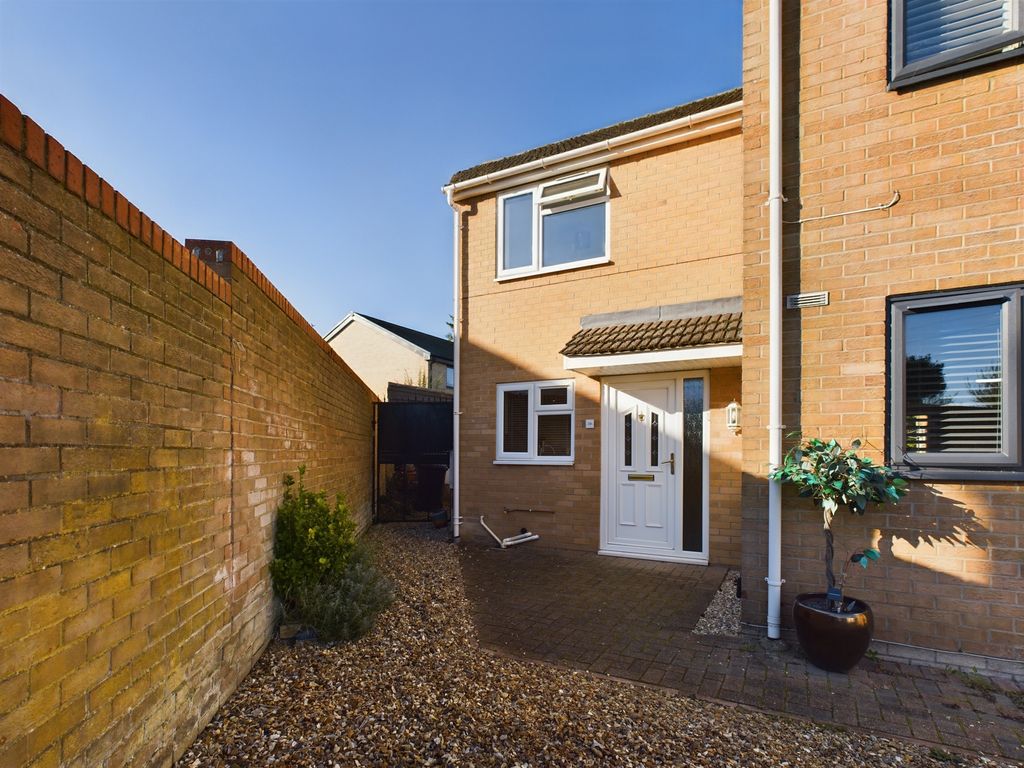 Property photo 1 of 15 Cam02545G0-Pr0273-Still016