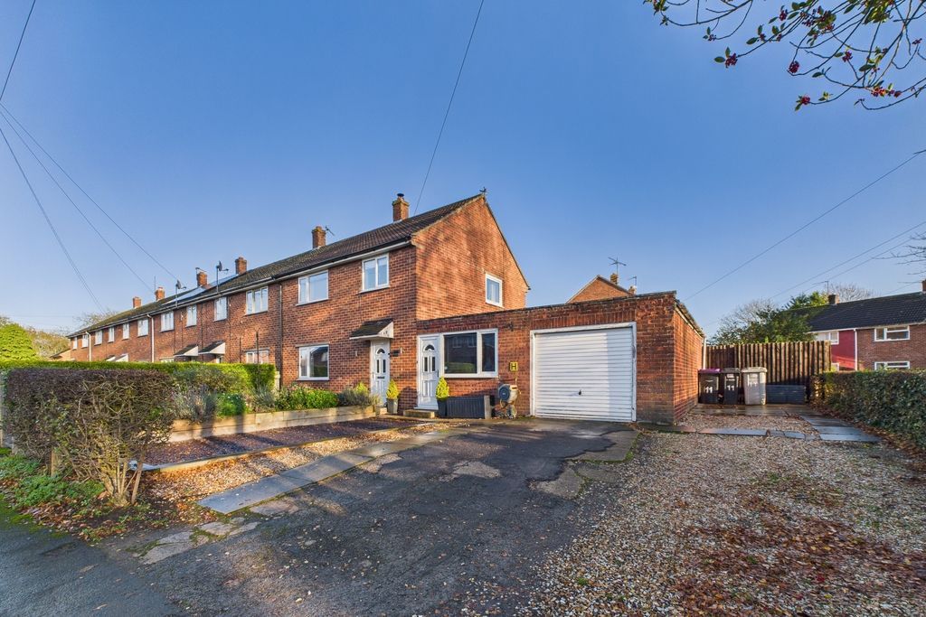 Property photo 1 of 33