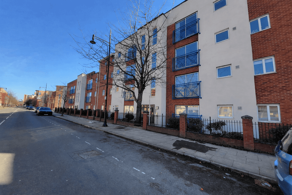 Property photo 2 of 19 Gallery