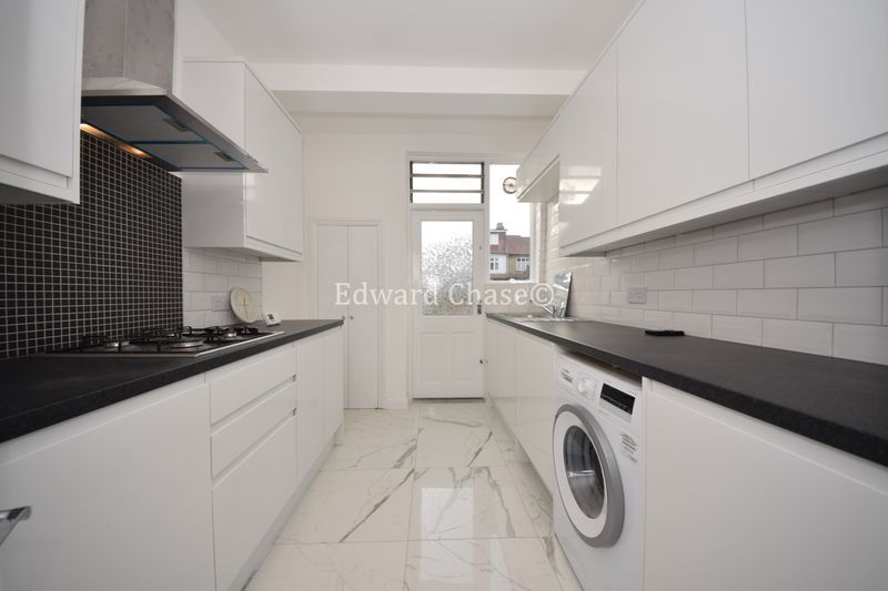 Property photo 2 of 14 Photo 9