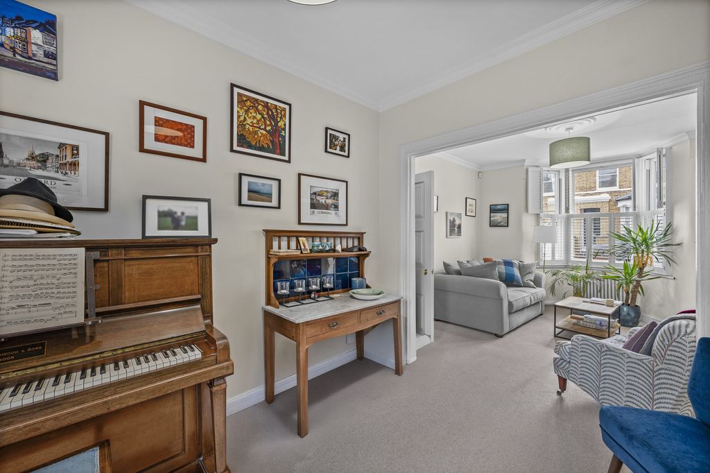 Property photo 3 of 14