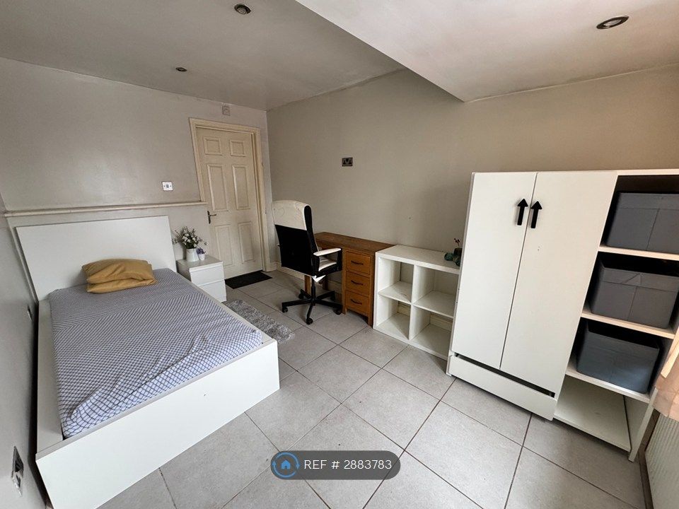 Property photo 1 of 3