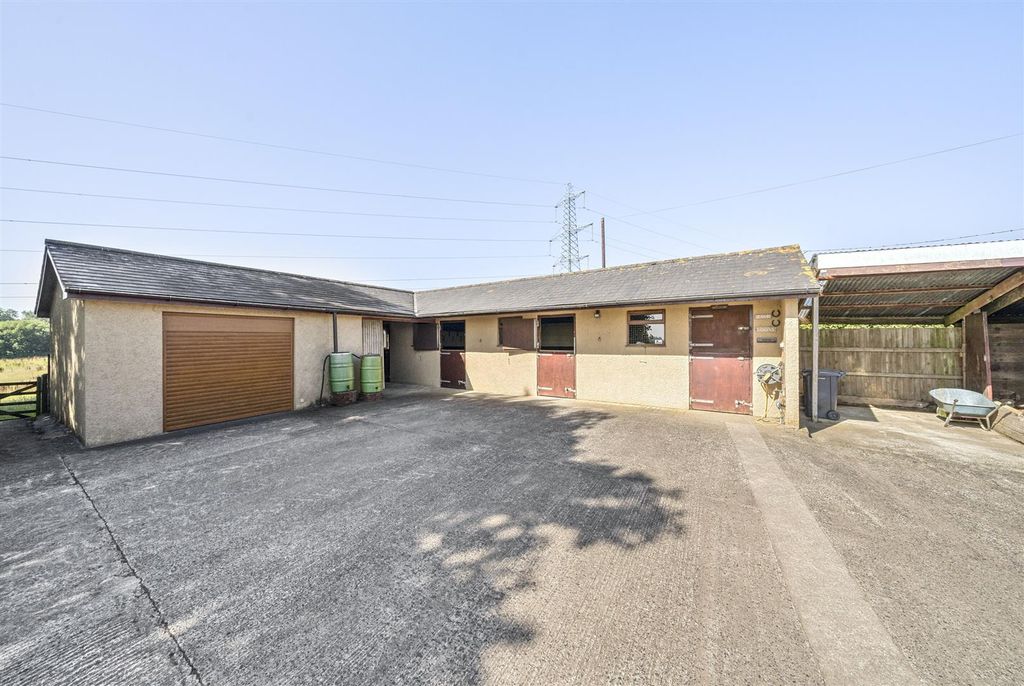 Property photo 3 of 16 6