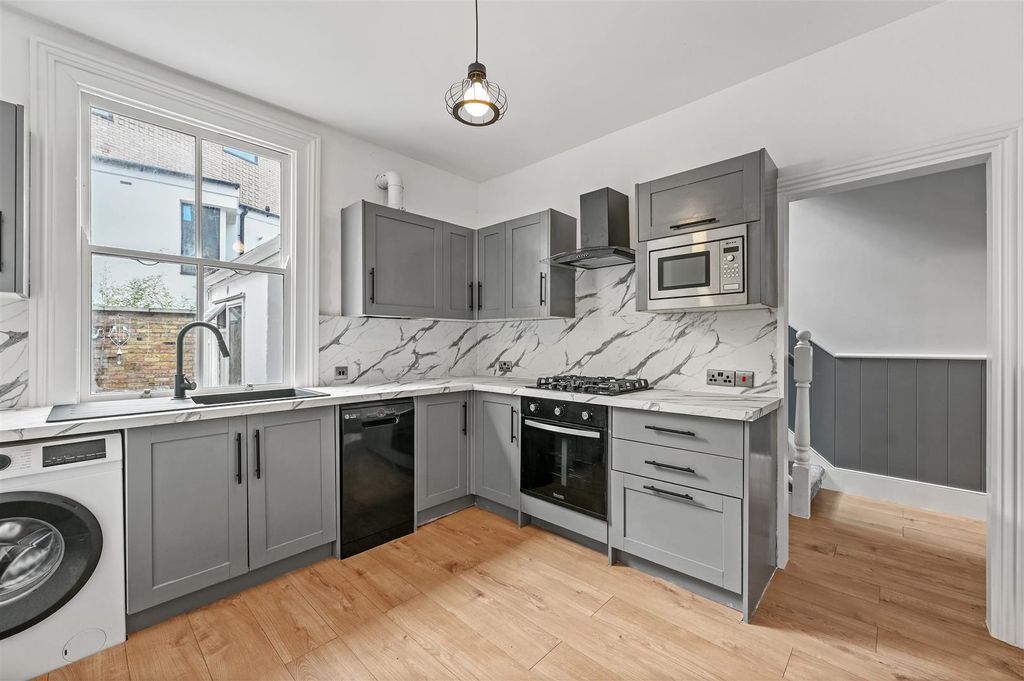 Property photo 3 of 11 Ar - Mill Hill Road10.Jpg