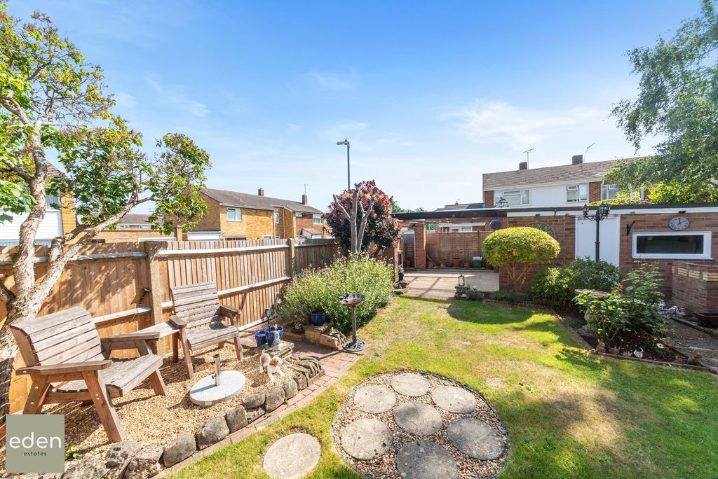 Property photo 2 of 24