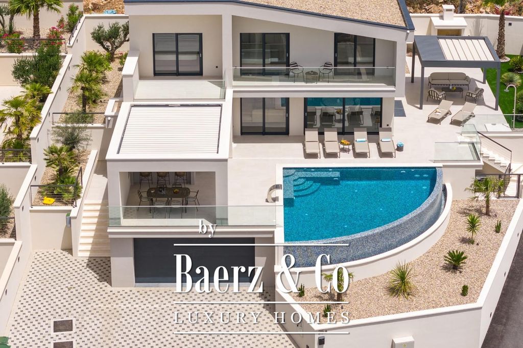 Property photo 1 of 27