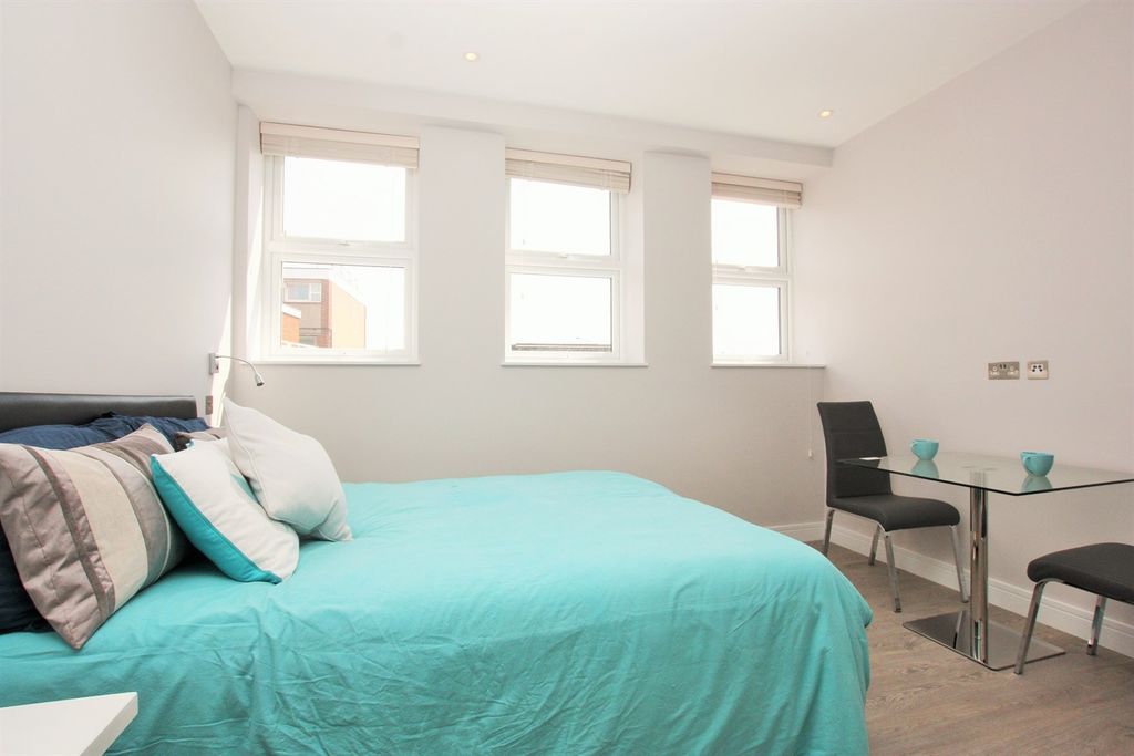 Property photo 1 of 3 (Main)