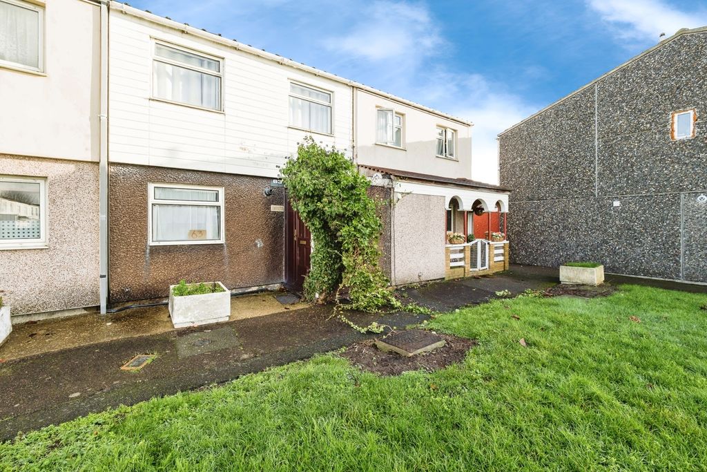 Property photo 2 of 16 Front