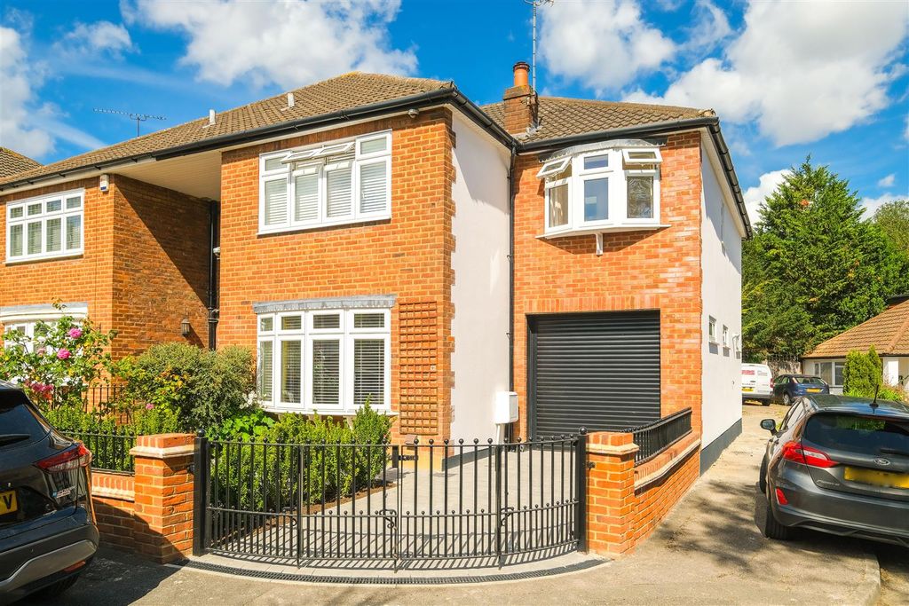 Property photo 1 of 22