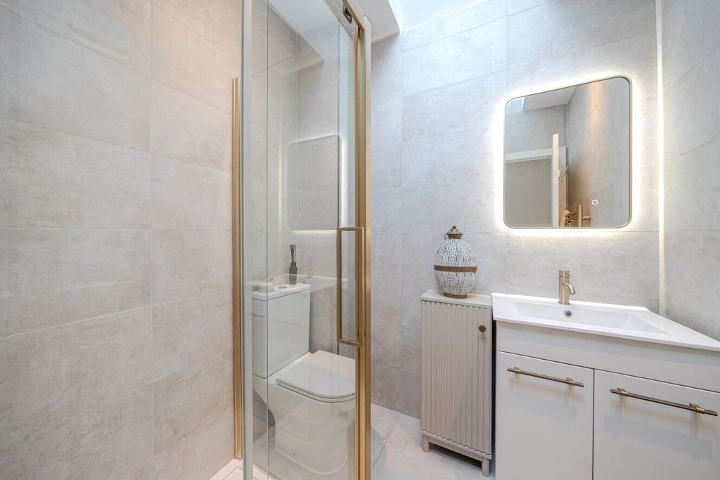 Property photo 2 of 11 Picture No. 26