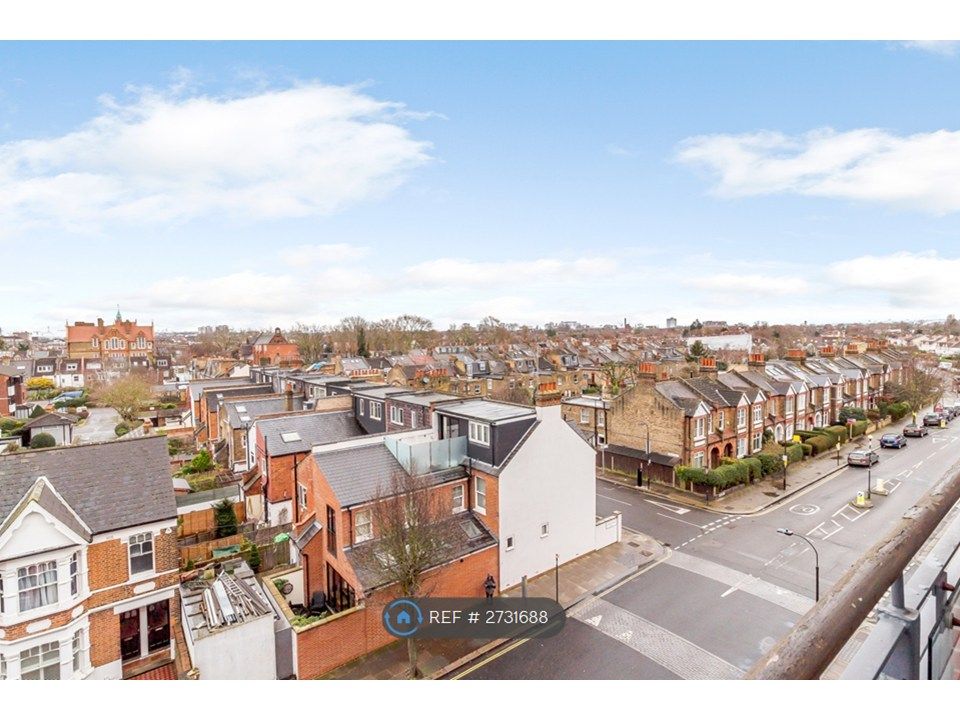 Property photo 3 of 17 Unencumbered View Of East London