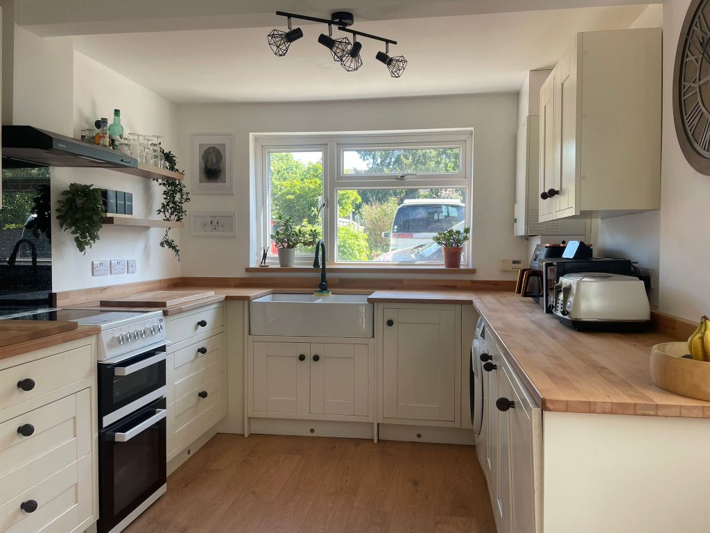 Property photo 2 of 12 Kitchen Mill Lane 2