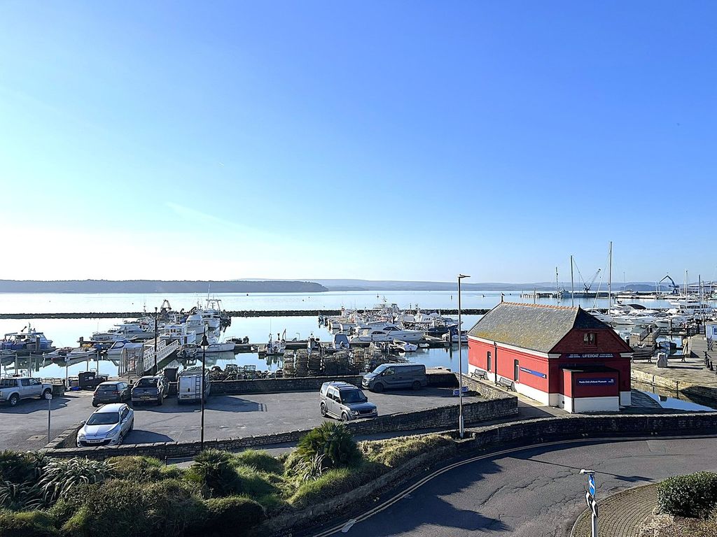 Property photo 1 of 26