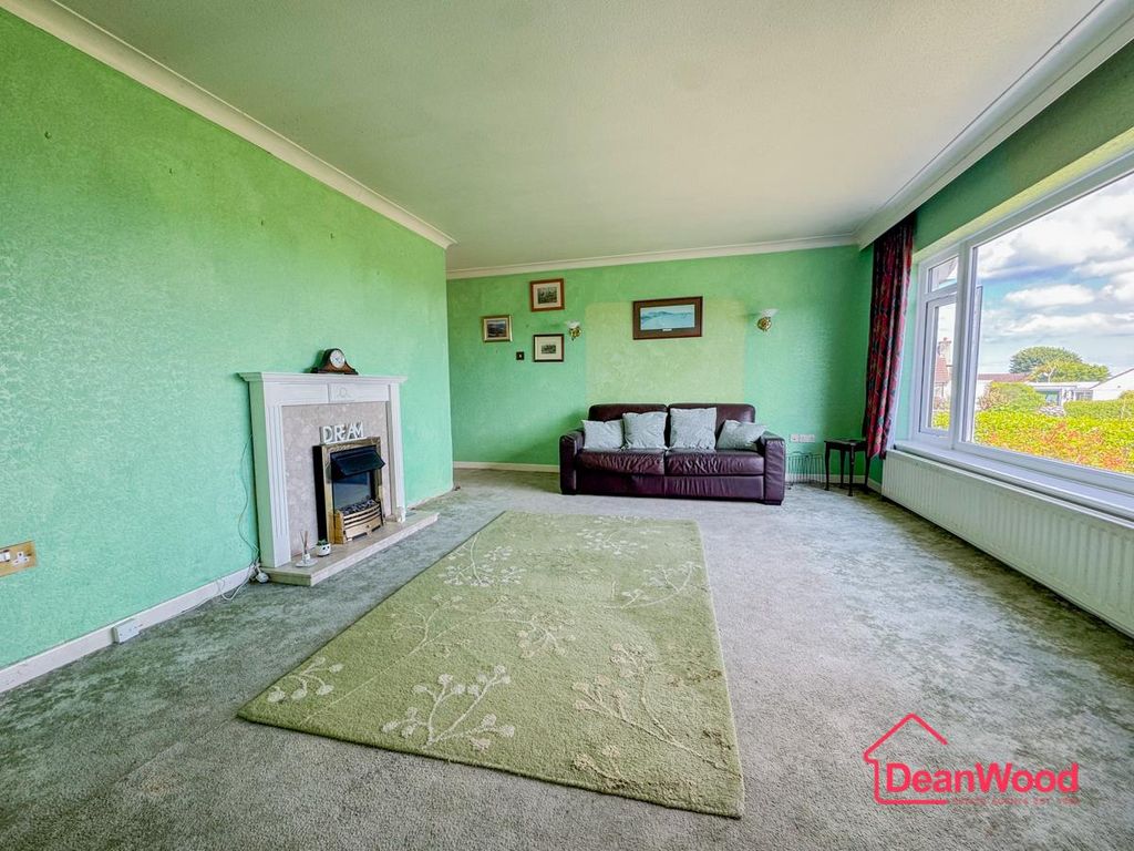 Property photo 2 of 32 5.Jpg