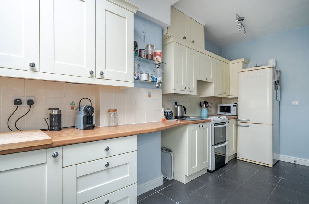 Property photo 3 of 24 1459099-8-6A04Bfd...
