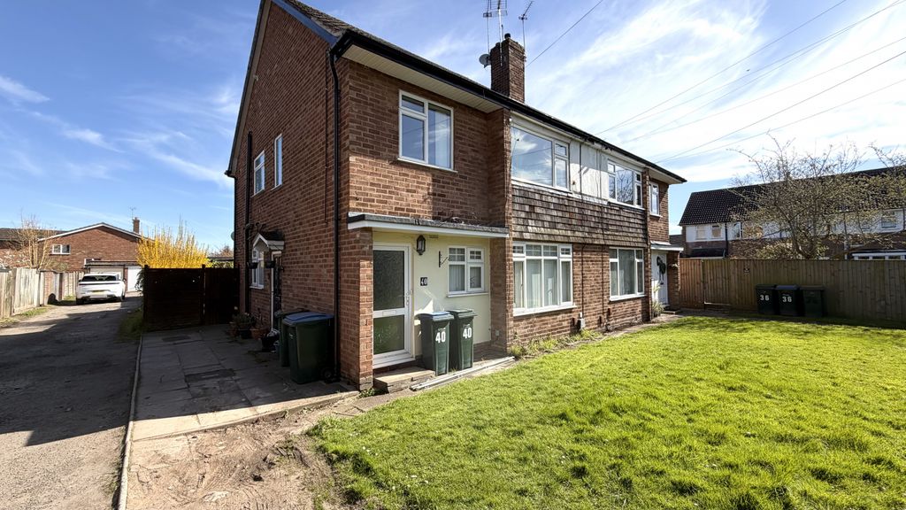 Property photo 1 of 10 2 Bedroom Maisonette For Let