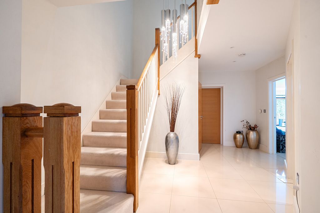 Additional image 20 of 4 bed terraced house for saleHigh Street, Pinner HA5