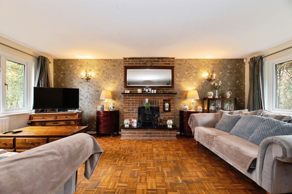 Property photo 1 of 20 Pbox-Img.Jpg