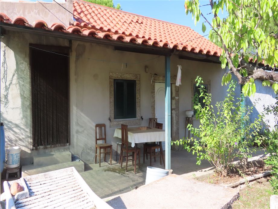 Property photo 3 of 46