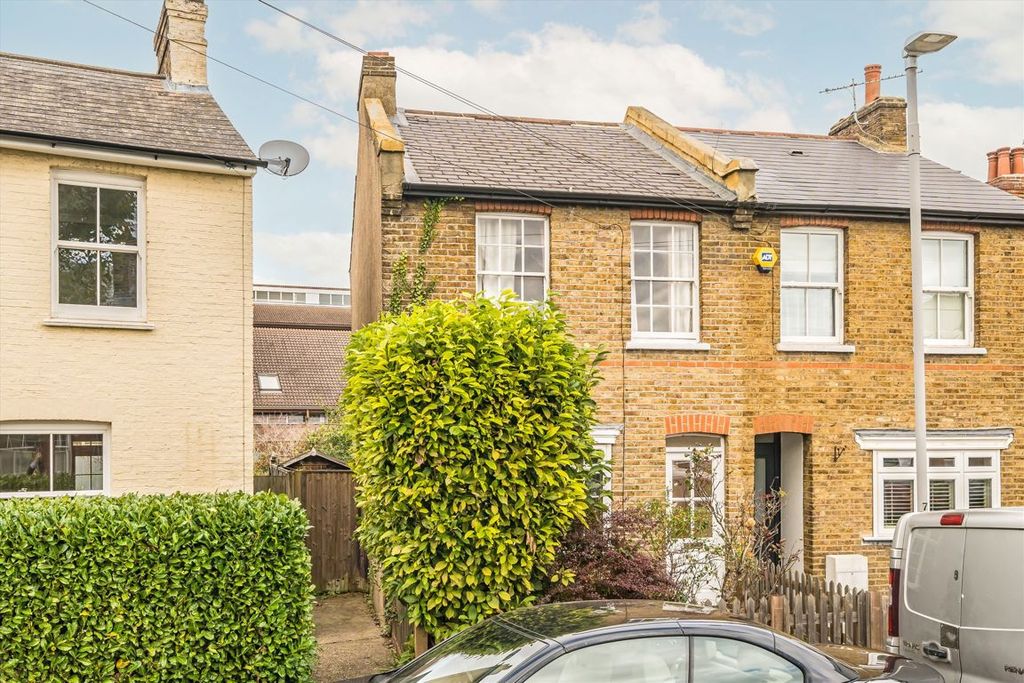 Property photo 1 of 7