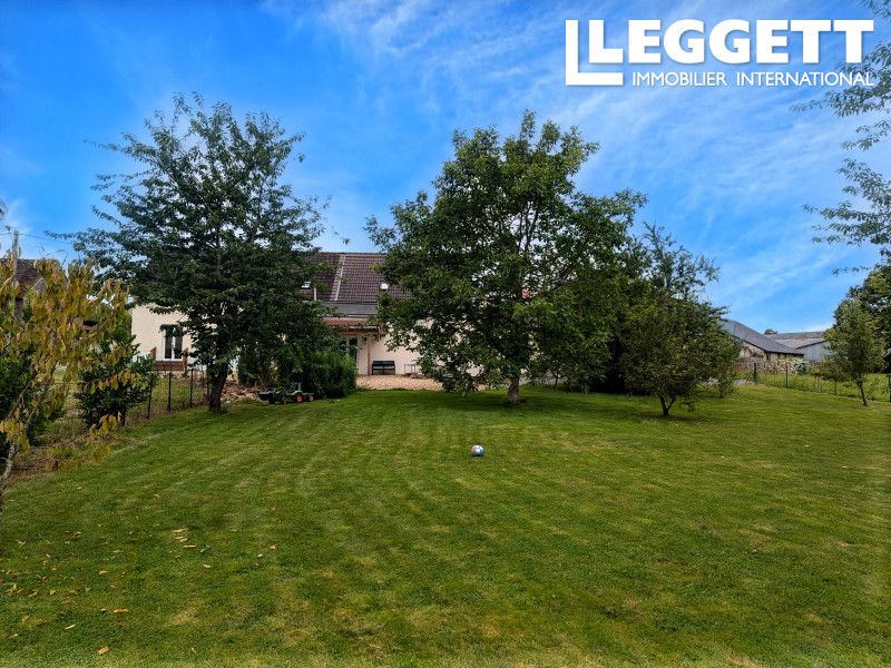 Property photo 2 of 10