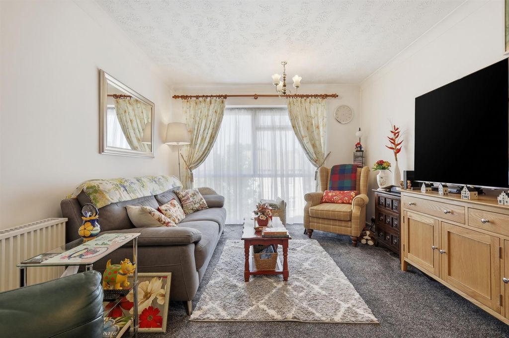 Property photo 2 of 19 017_Nto9.Jpg