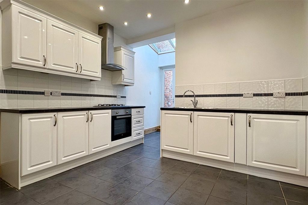 Property photo 3 of 12 Picture No. 26