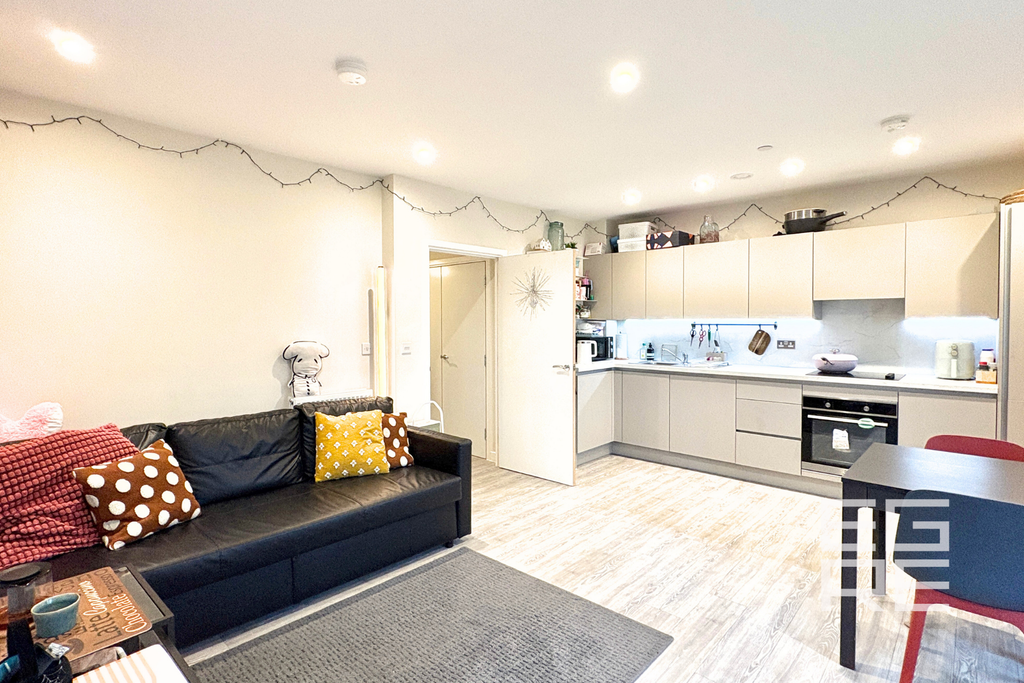 Property photo 3 of 28