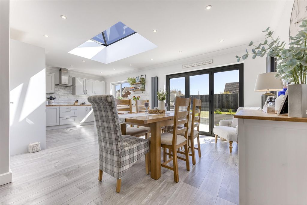 Property photo 2 of 24 Ba-43.Jpg