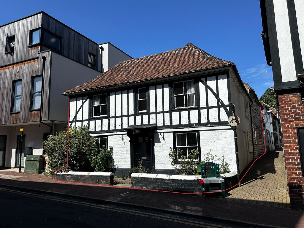 Property photo 1 of 11