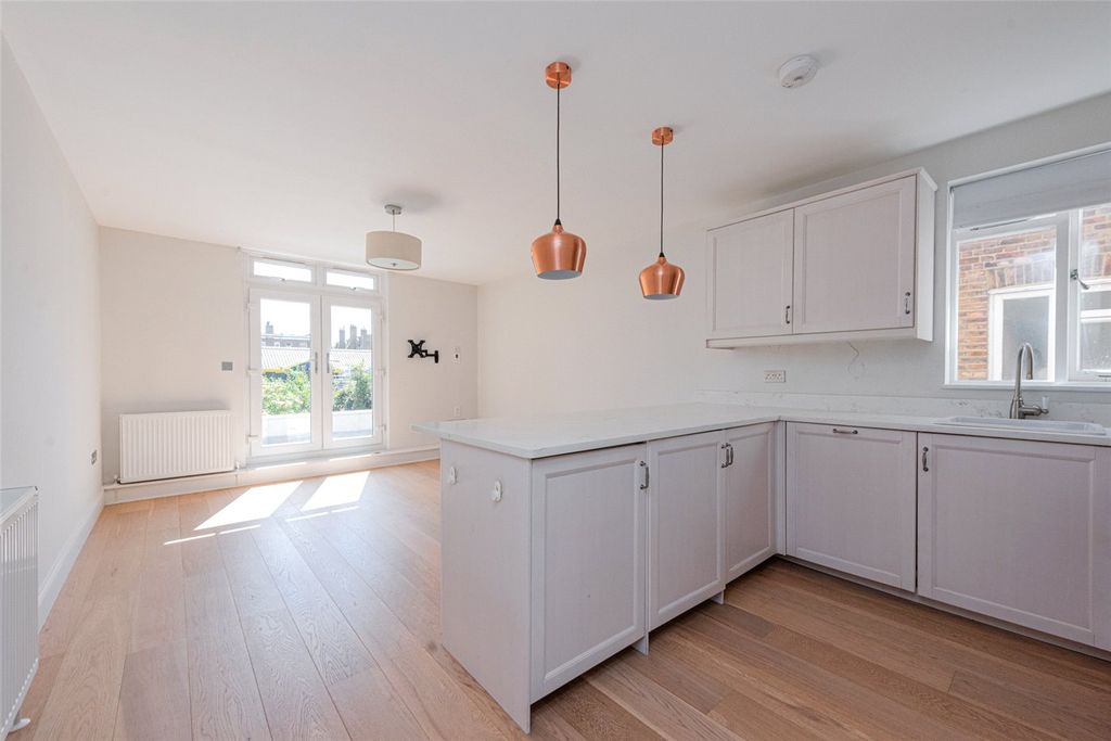 Property photo 1 of 11 Picture No. 04