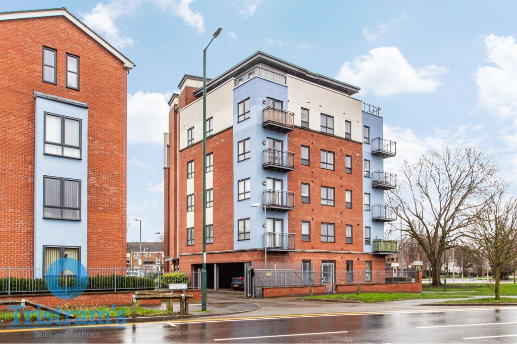 Property photo 1 of 13