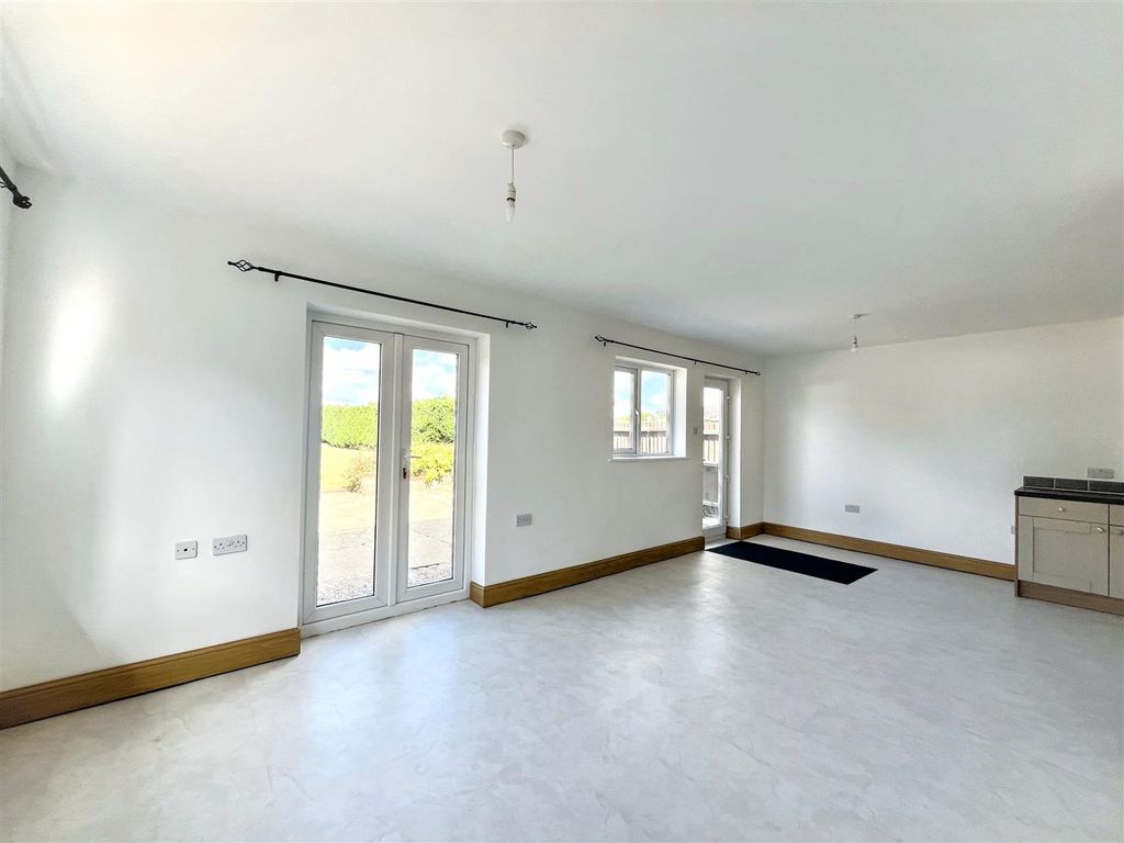 Property photo 3 of 15 Img_1039.Jpg