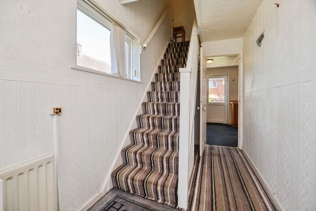 Property photo 2 of 18 Pbox-Img.Jpg