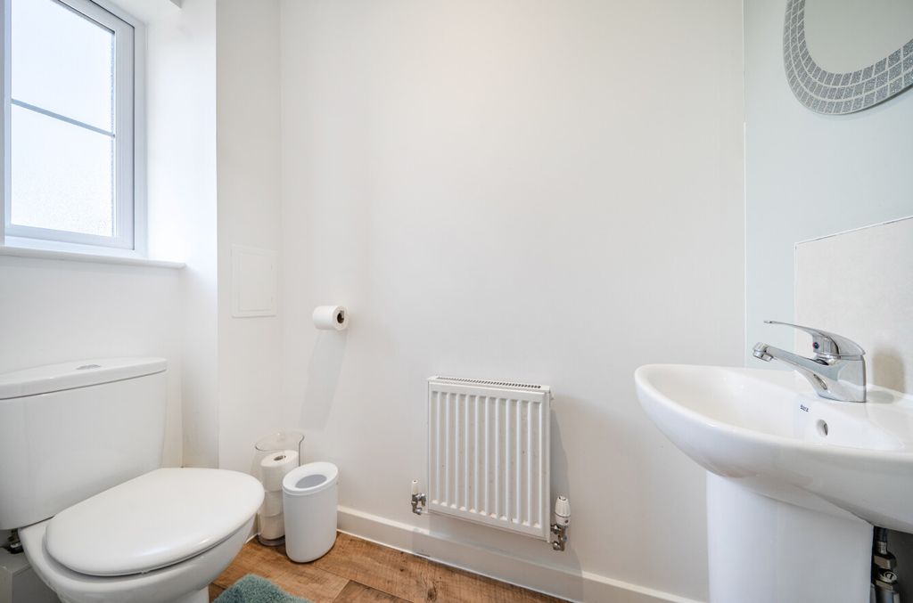 Property photo 3 of 9
